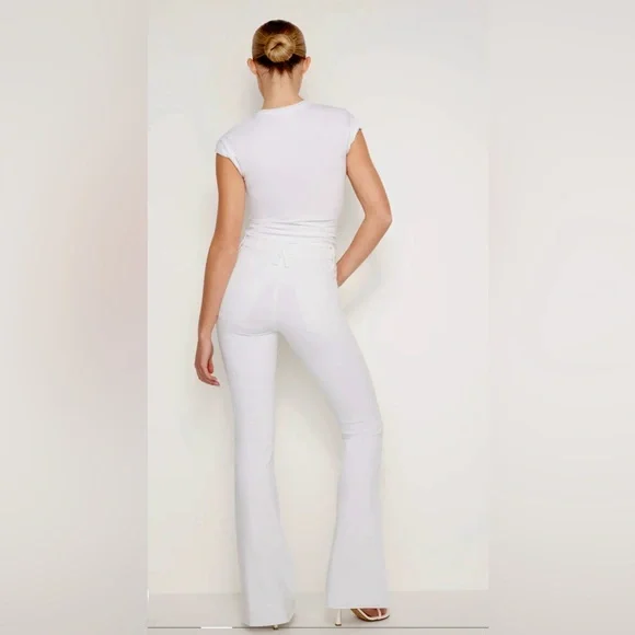 NWT FLARE Good American Pull-On Jeans White, Size 3/Large (Runs more like MED) - Picture 5 of 6